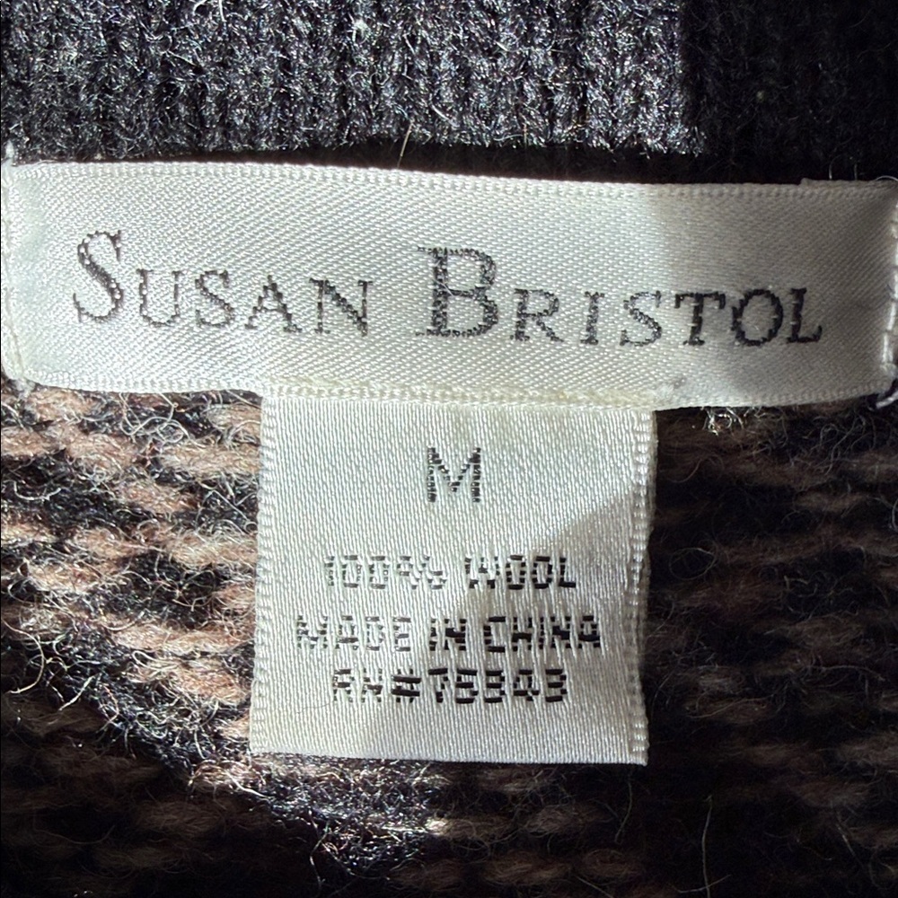 Susan Bristol 100% Wool Fair Isle Southwest Cardigan Sweater M  Clasp Closure - Picture 3 of 5